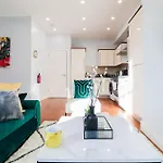 Luxury Battersea 2 Bed - 2Min Walk From Station