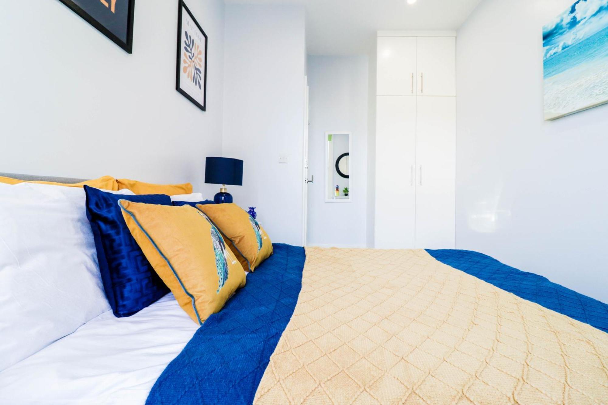 Luxury Battersea 2 Bed - 2min Walk From Station Appartamento Londra